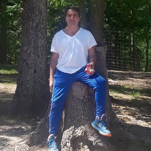 Meet your Posher, Sebastiano